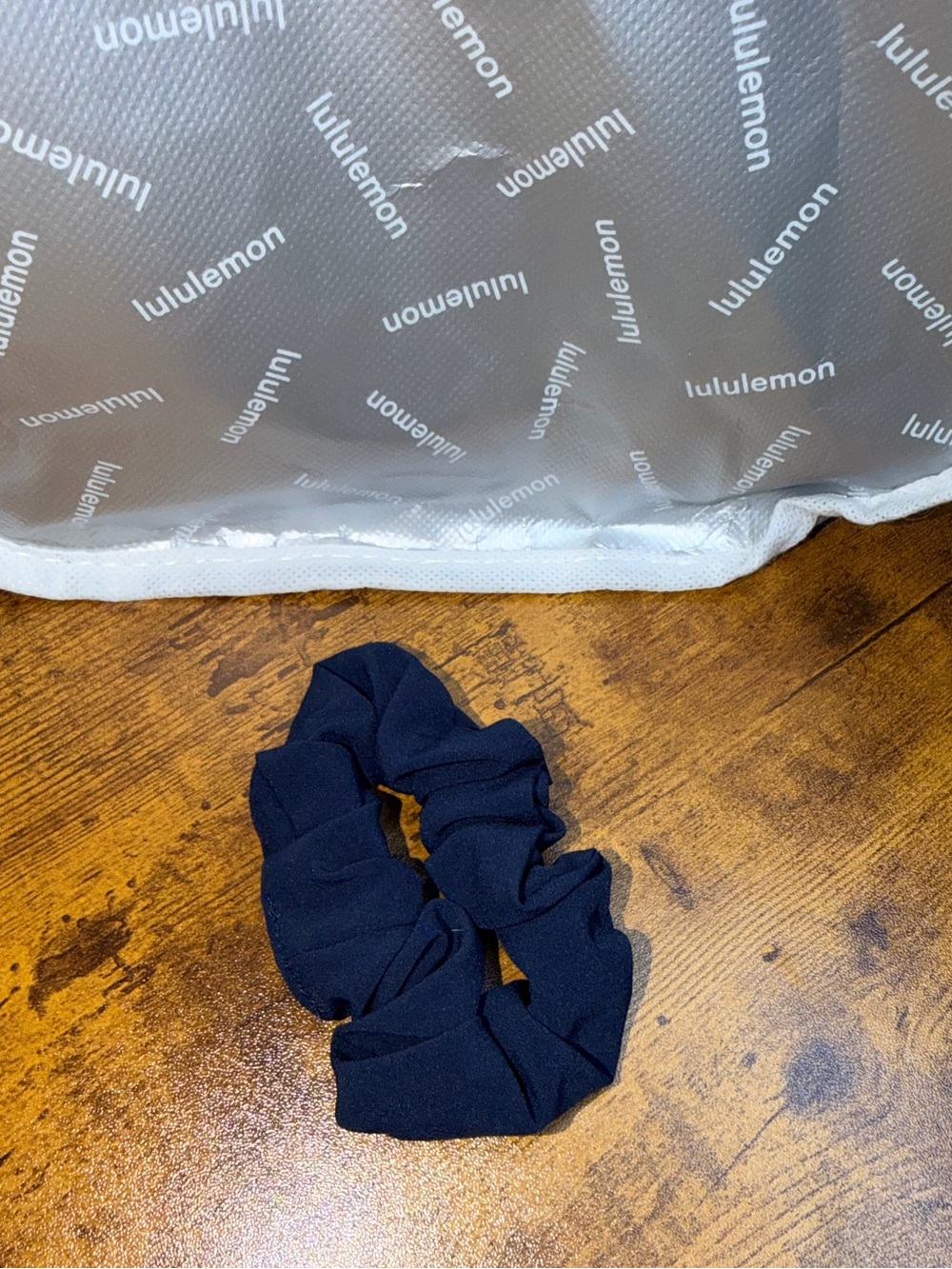 Lululemon uplifting scrunchie in True Navy